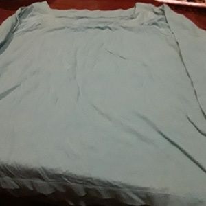 Women  CROFT& BARROW  Green Shirt  ( L ).